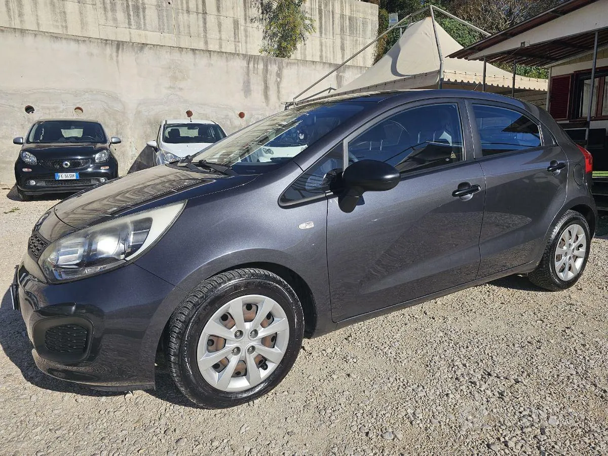 Kia Rio 2013 photo 3