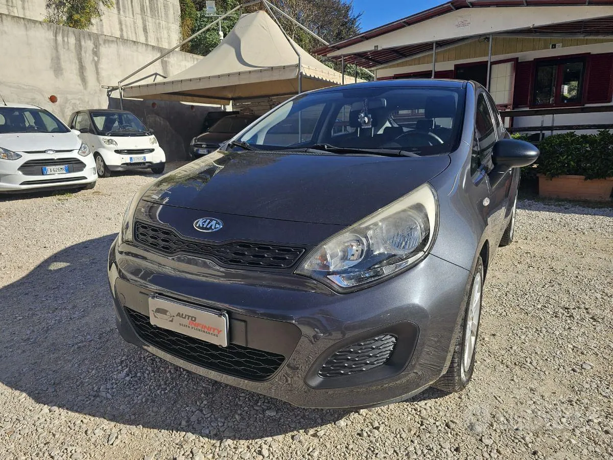 Kia Rio 2013 photo 2