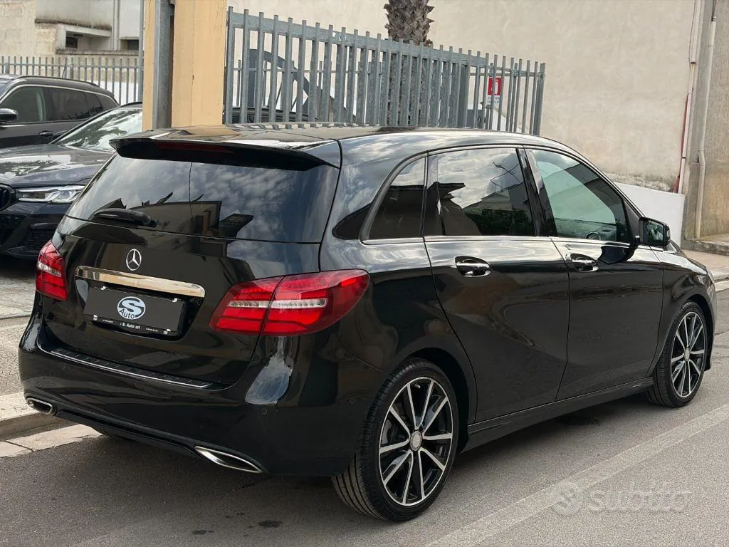 Mercedes-Benz B 200 D 2016 photo 4