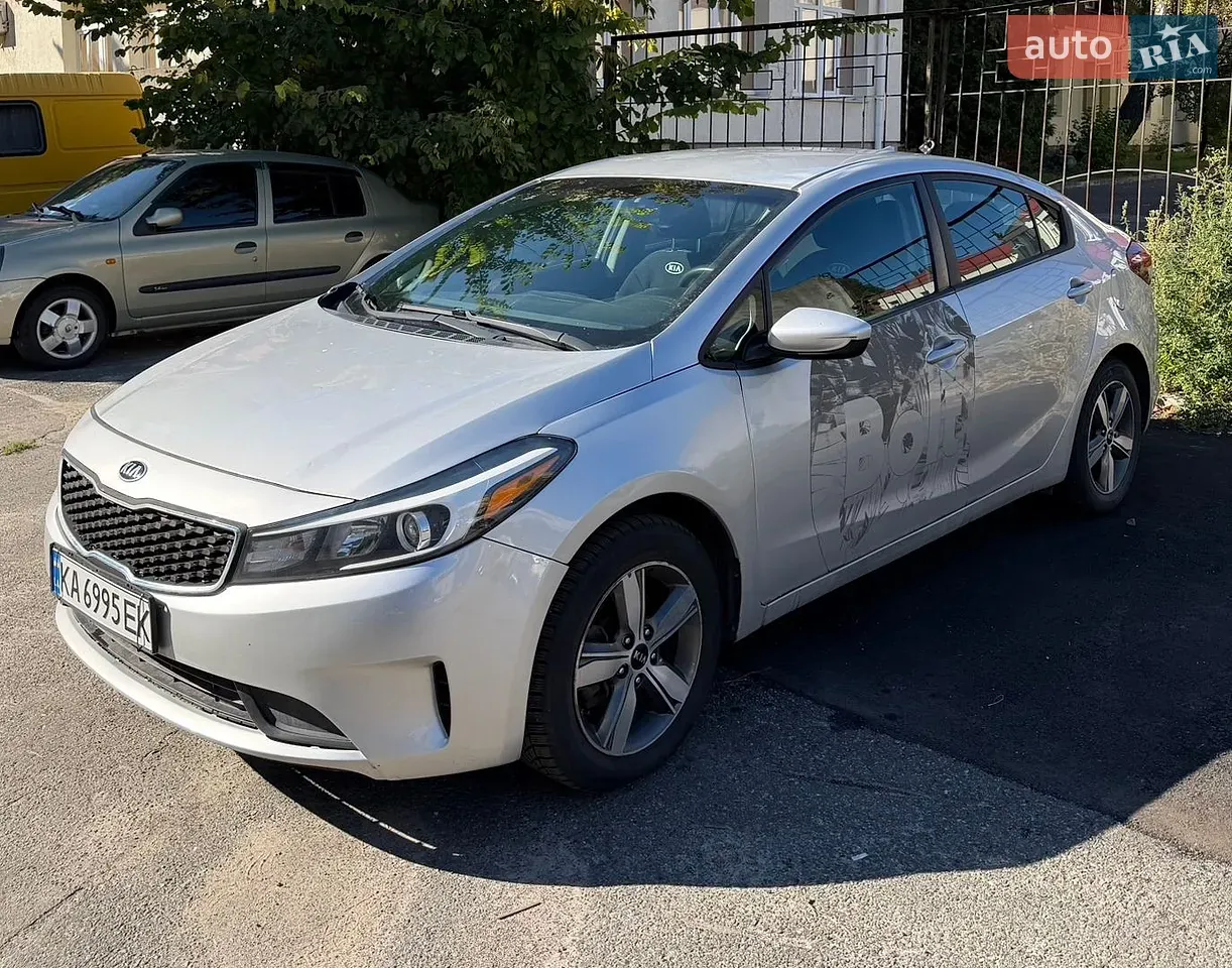 Kia Forte 2018 photo 4