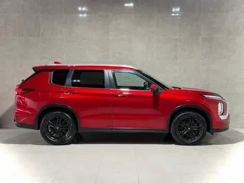 Mitsubishi Outlander 2023 photo 3