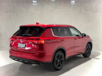 Mitsubishi Outlander 2023 photo 4