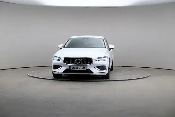 Volvo V60 2024 photo 3