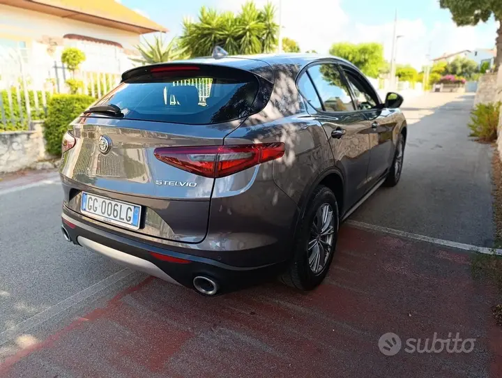 Alfa Romeo Stelvio 2021 photo 3