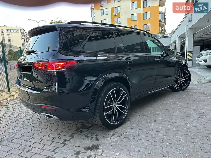 Mercedes-Benz Gls-Class 2022 photo 2