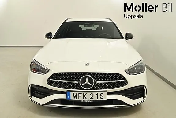 Mercedes-Benz C300 2025 photo 3