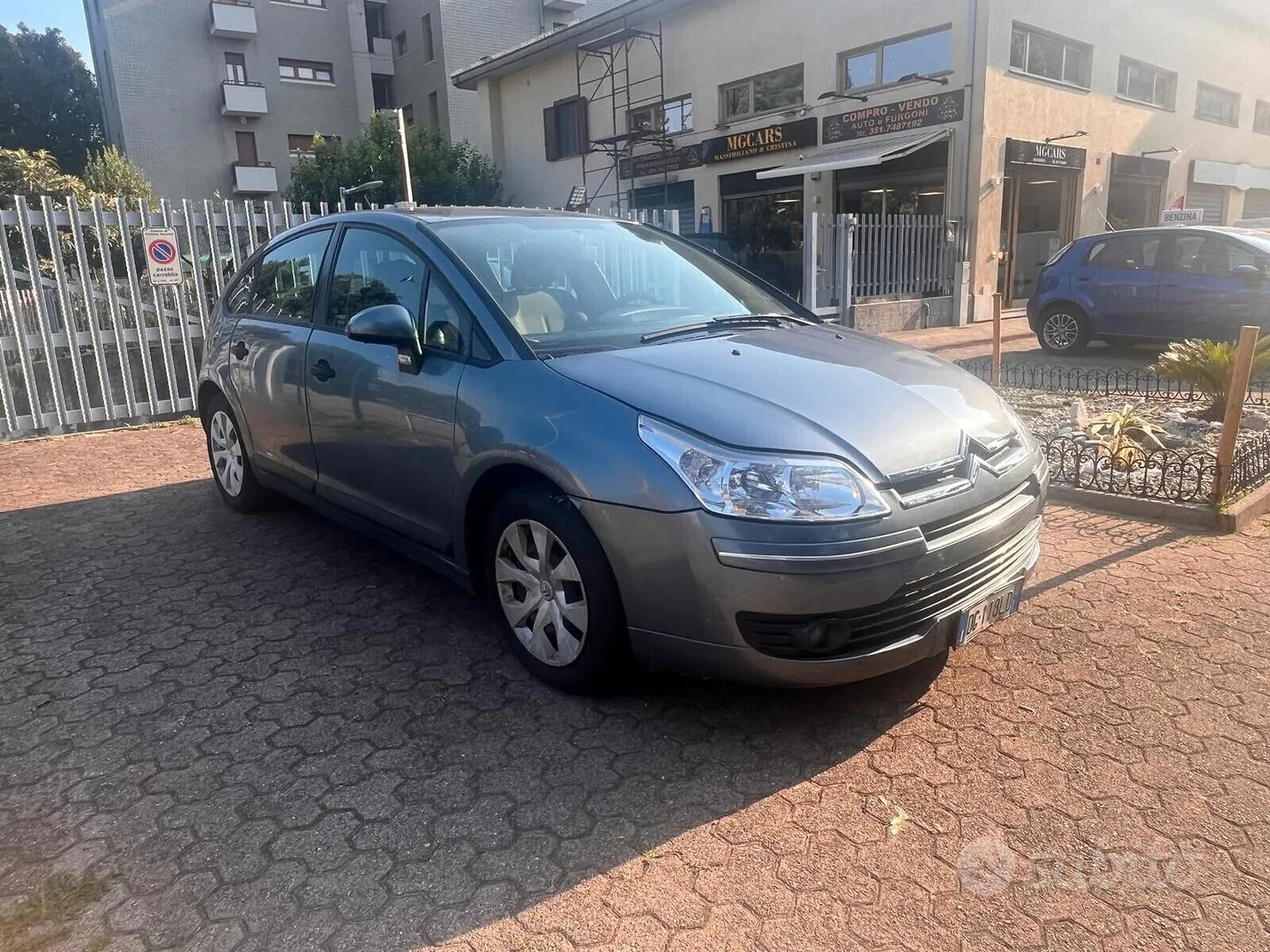 Citroen C4 2007 photo 3