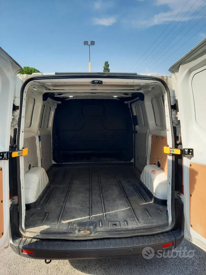 Ford Transit Custom 2018 photo 2