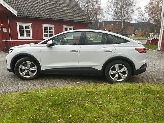 Audi Q4 E-Tron 2022 photo 4
