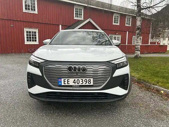 Audi Q4 E-Tron 2022 photo 2