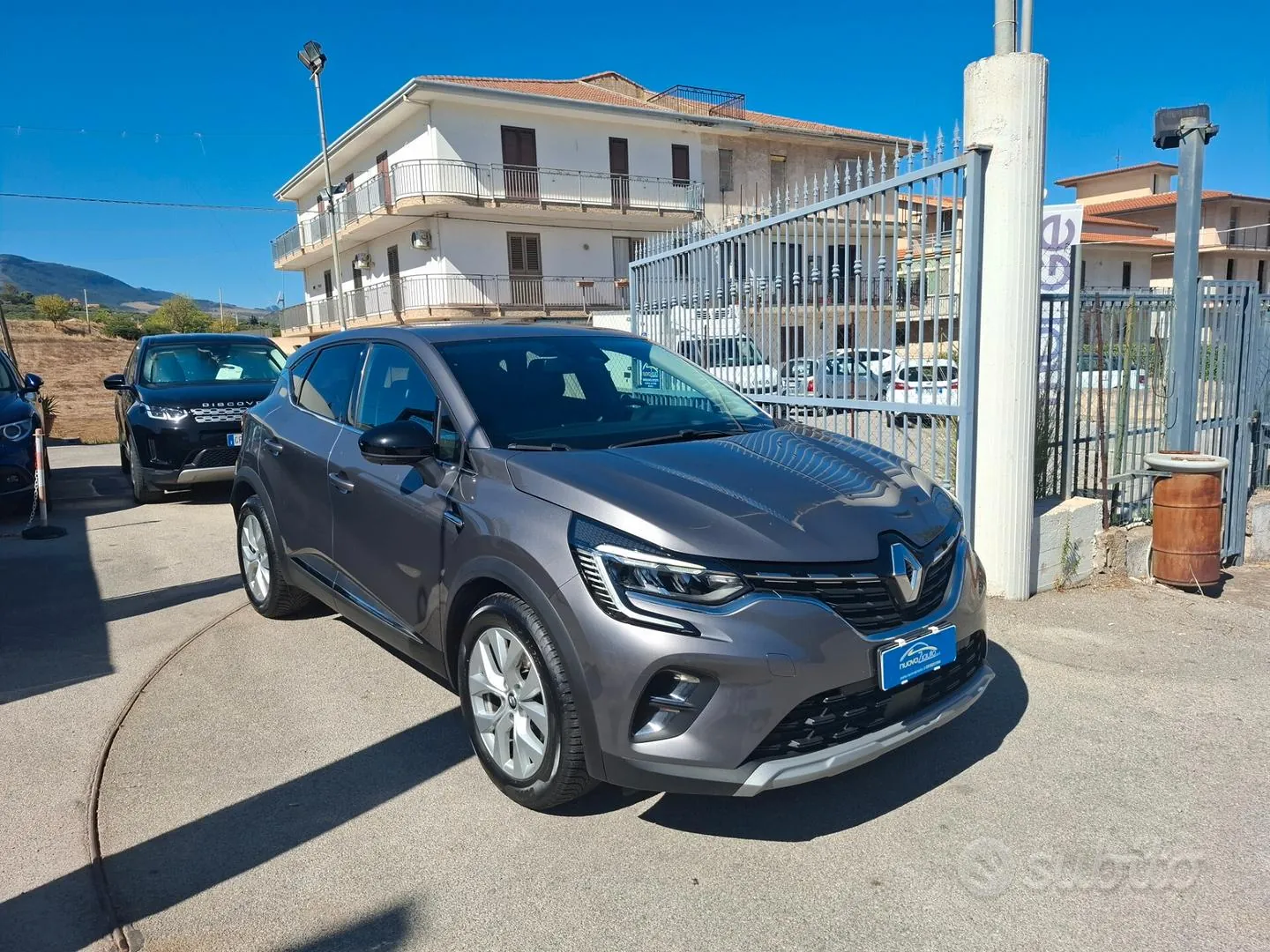 Renault Captur 2022 photo 2