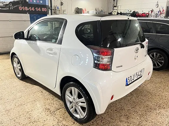 Toyota Iq 2009 photo 5