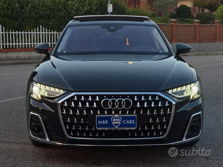 Audi A8 2022 photo 2