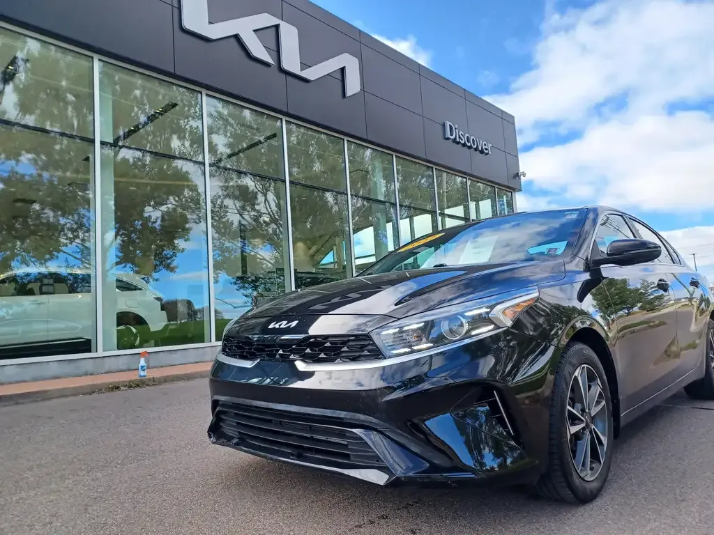 Kia Forte 2022 photo 2