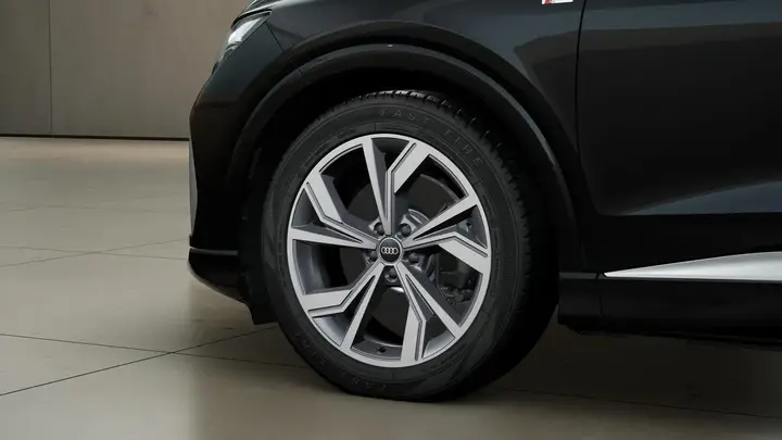 Audi Q4 E-Tron 2026 photo 4