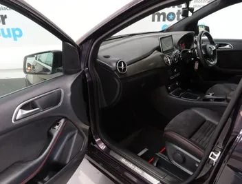 Mercedes-Benz B 180 2016 photo 5