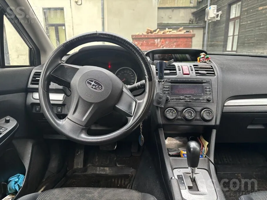 Subaru Xv 2012 photo 5