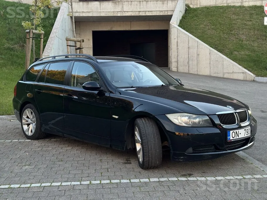 BMW 320 2008 photo 4