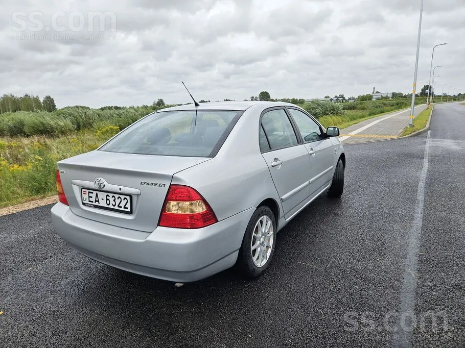 Toyota Corolla 2004 photo 4