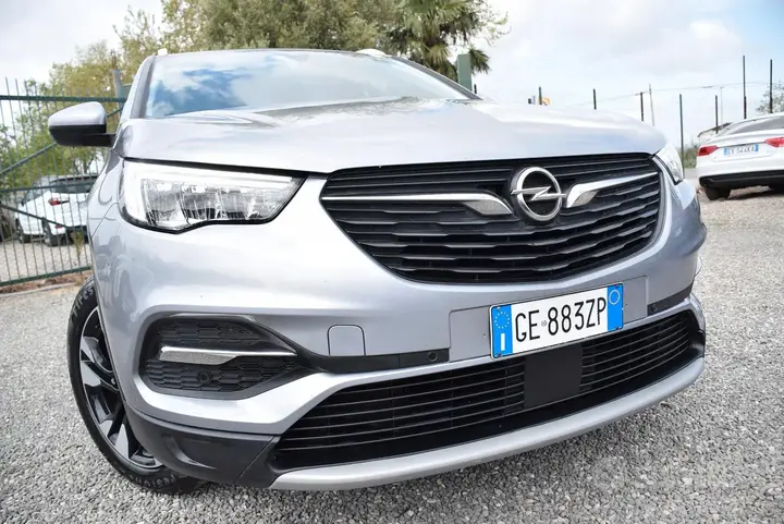 Opel Grandland X 2021 photo 2