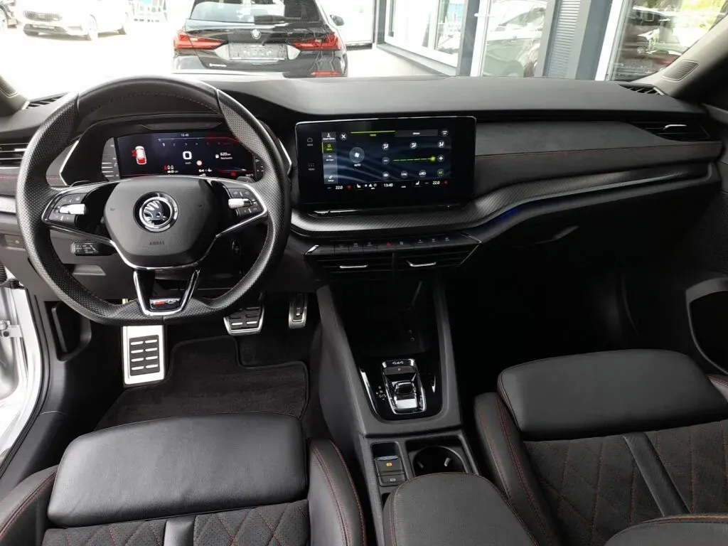 Skoda Octavia 2023 photo 3