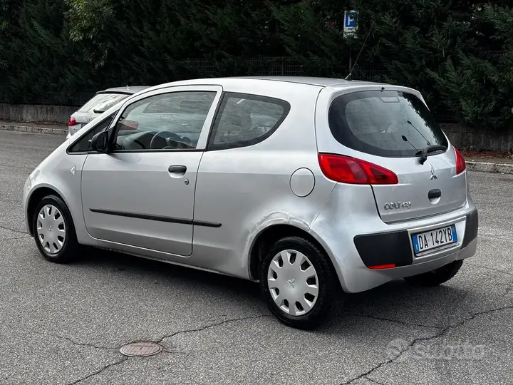 Mitsubishi Colt 2006 photo 5