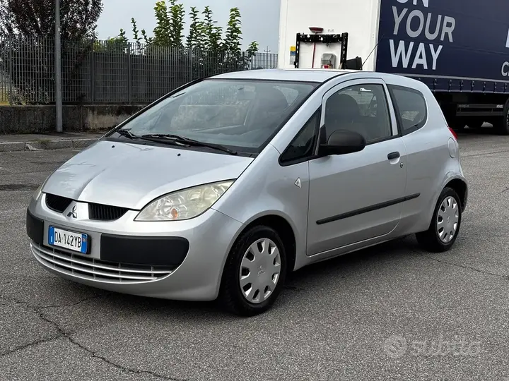 Mitsubishi Colt 2006 photo 3