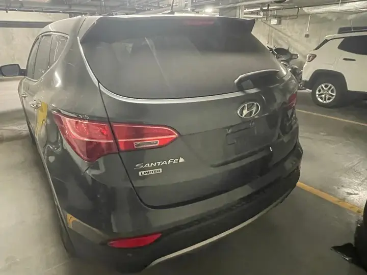 Hyundai Santa Fe 2013 photo 3