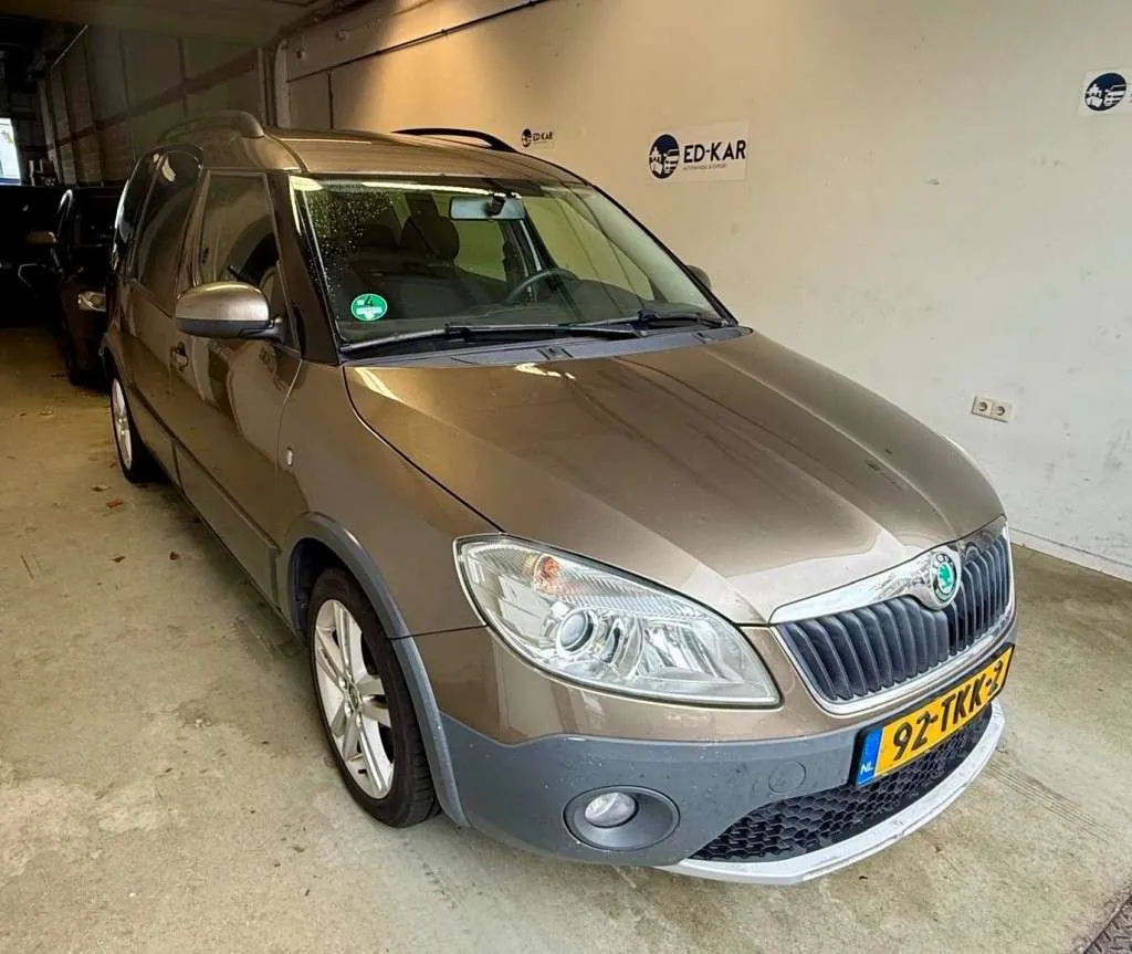 Skoda Roomster 2012 photo 5