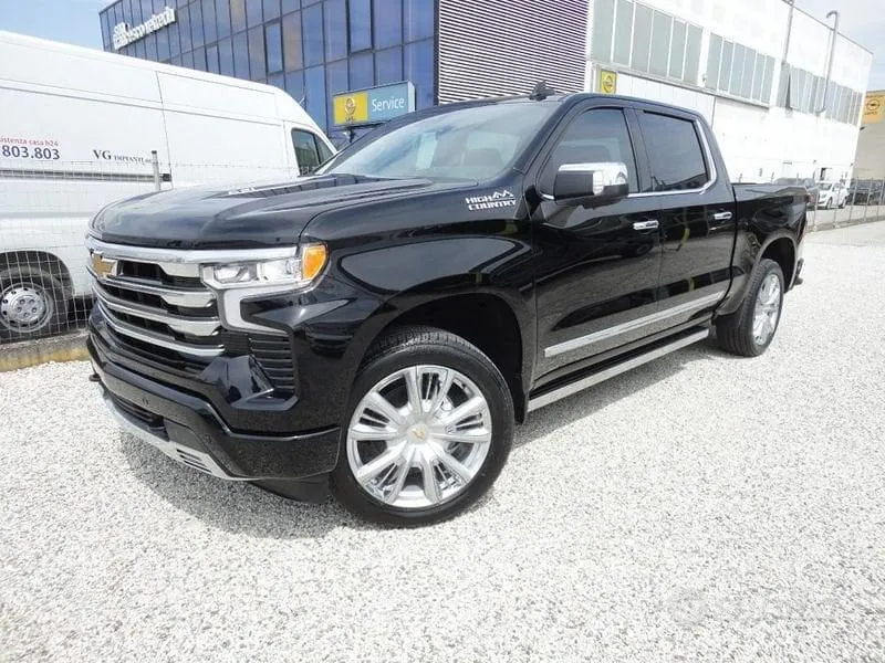 Chevrolet Silverado 2026 photo 3