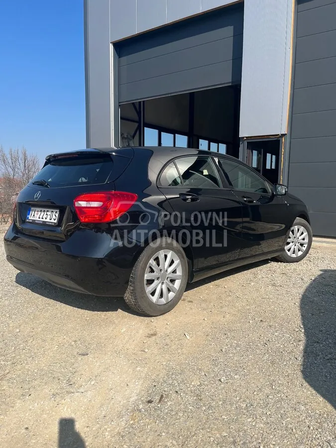 Mercedes-Benz A 180 2014 photo 4