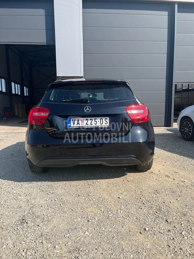 Mercedes-Benz A 180 2014 photo 5
