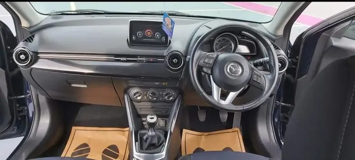 Mazda Mazda2 2016 photo 2