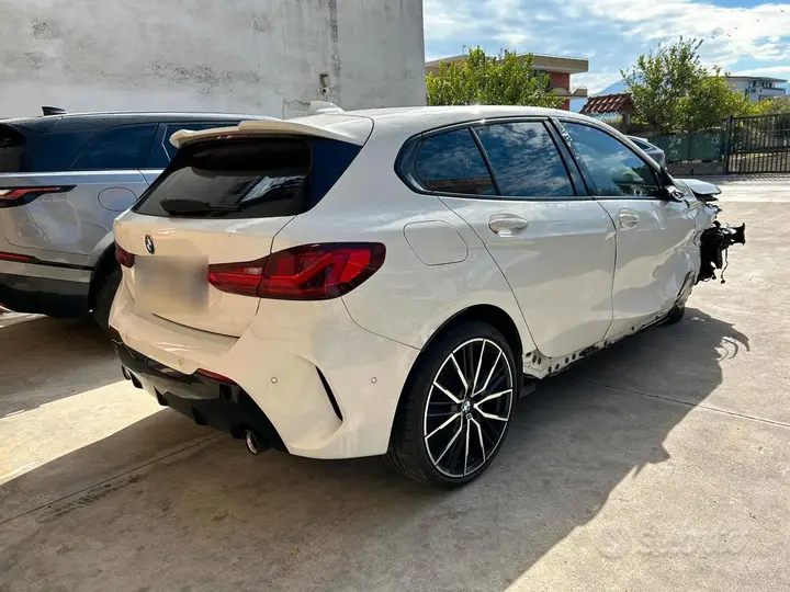 BMW 118D 2024 photo 5