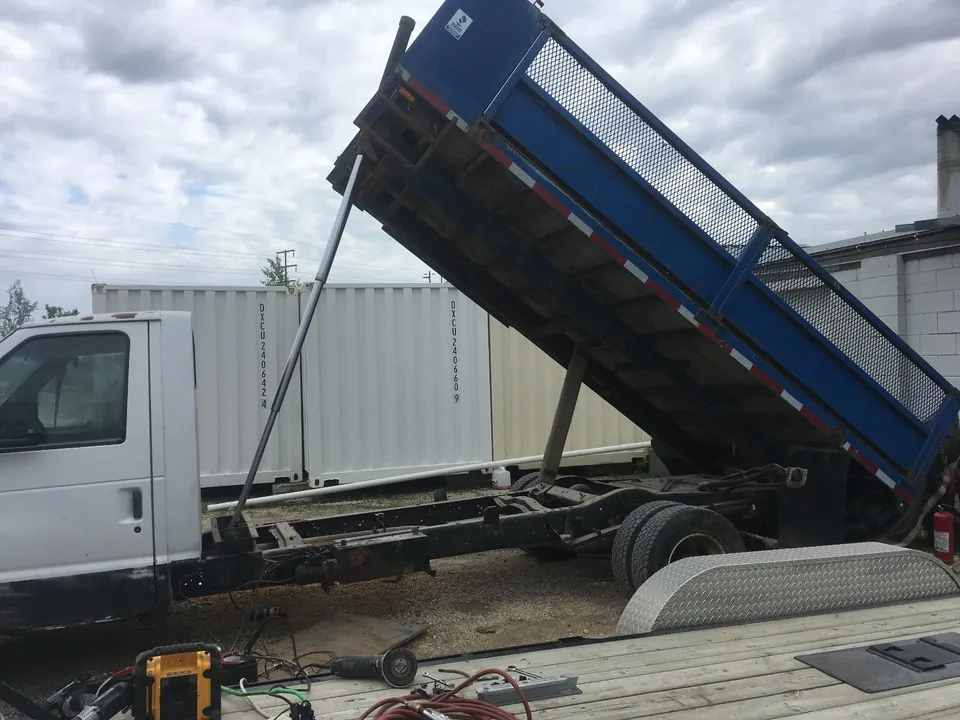 Ford E-450 2012 photo 3