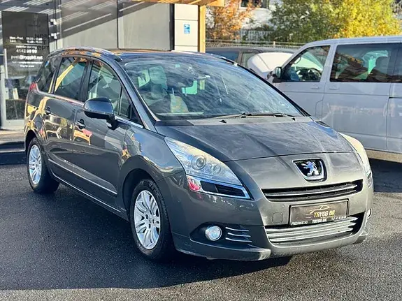 Peugeot 5008 2011 photo 3