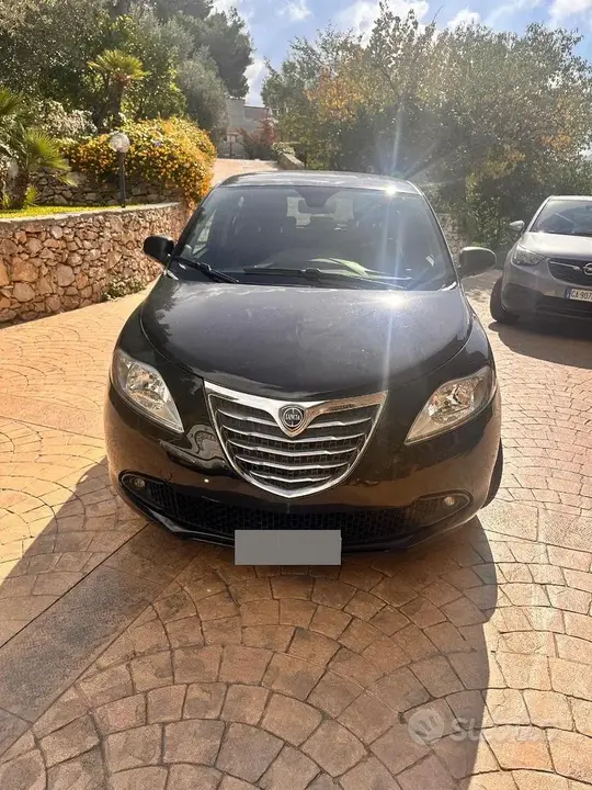 Lancia Ypsilon 2015 photo 4