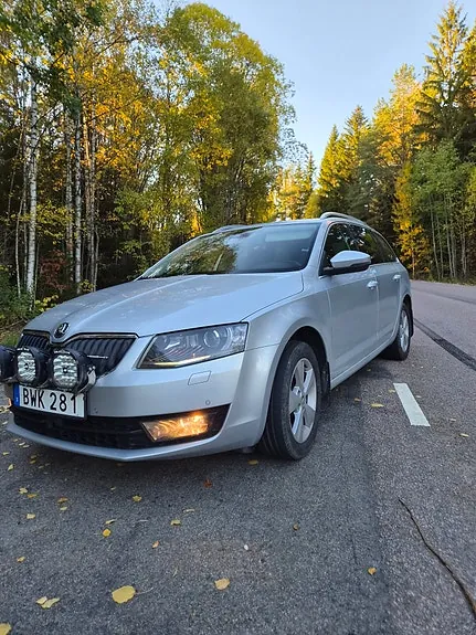 Skoda Octavia 2014 photo 2