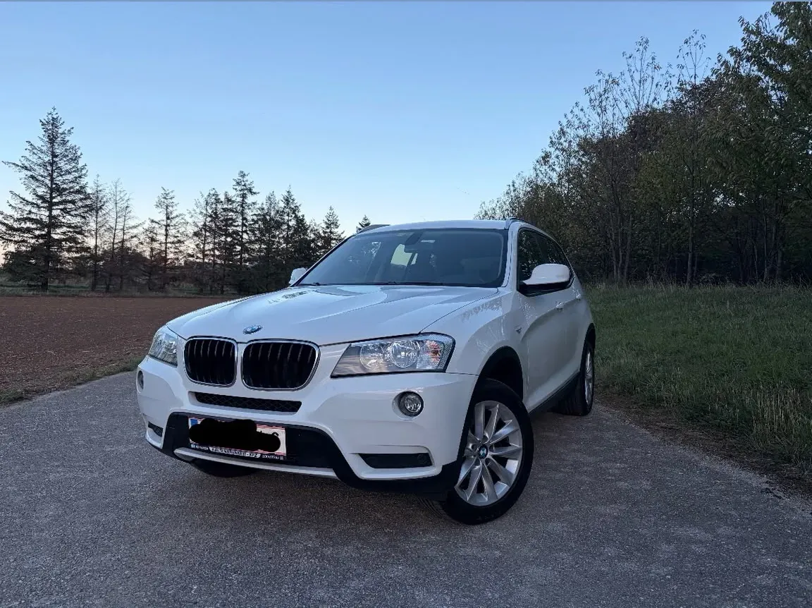 BMW X3 2011 photo 2
