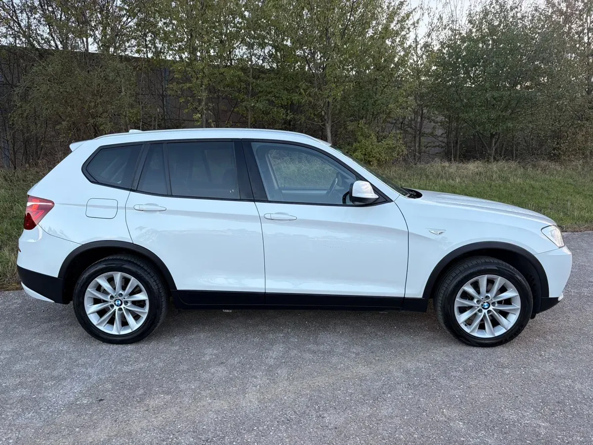 BMW X3 2011 photo 3