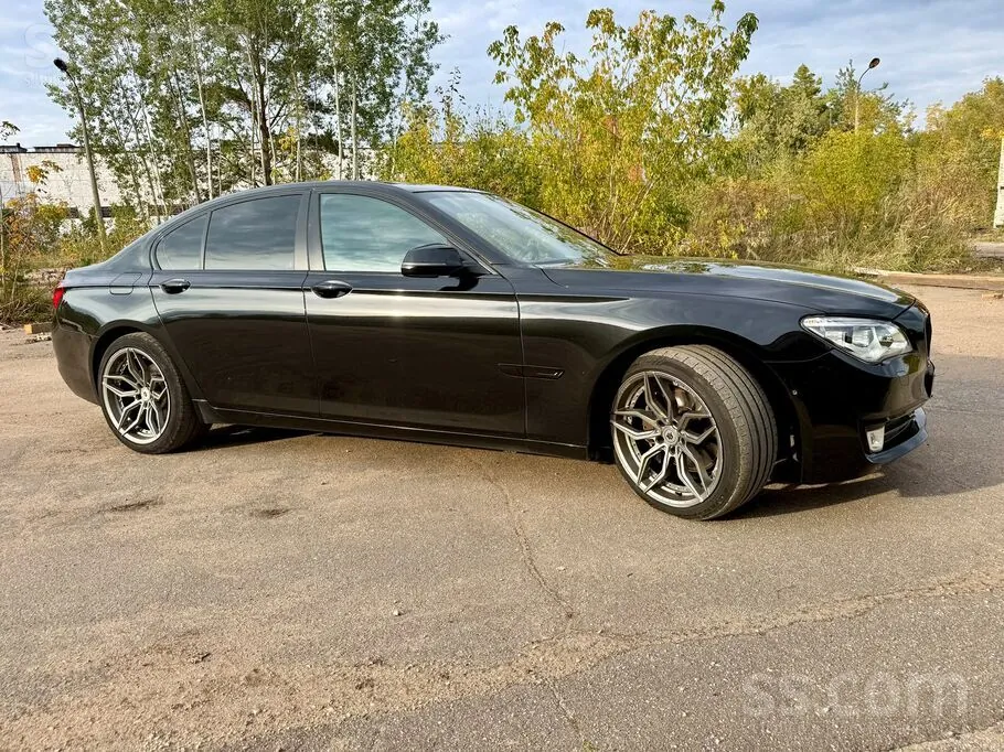 BMW 730D 2014 photo 3