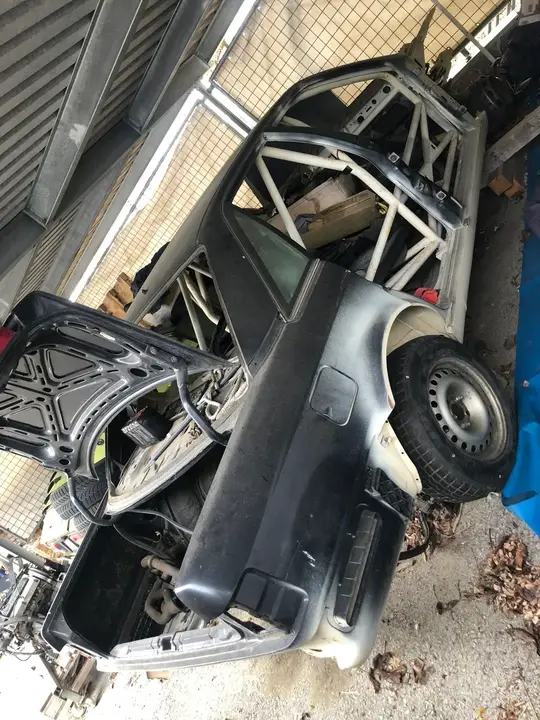 Audi V8
