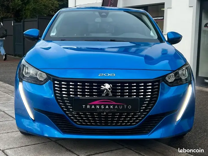 Peugeot 208 2021 photo 2