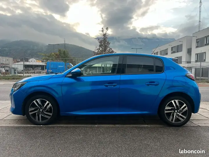Peugeot 208 2021 photo 4