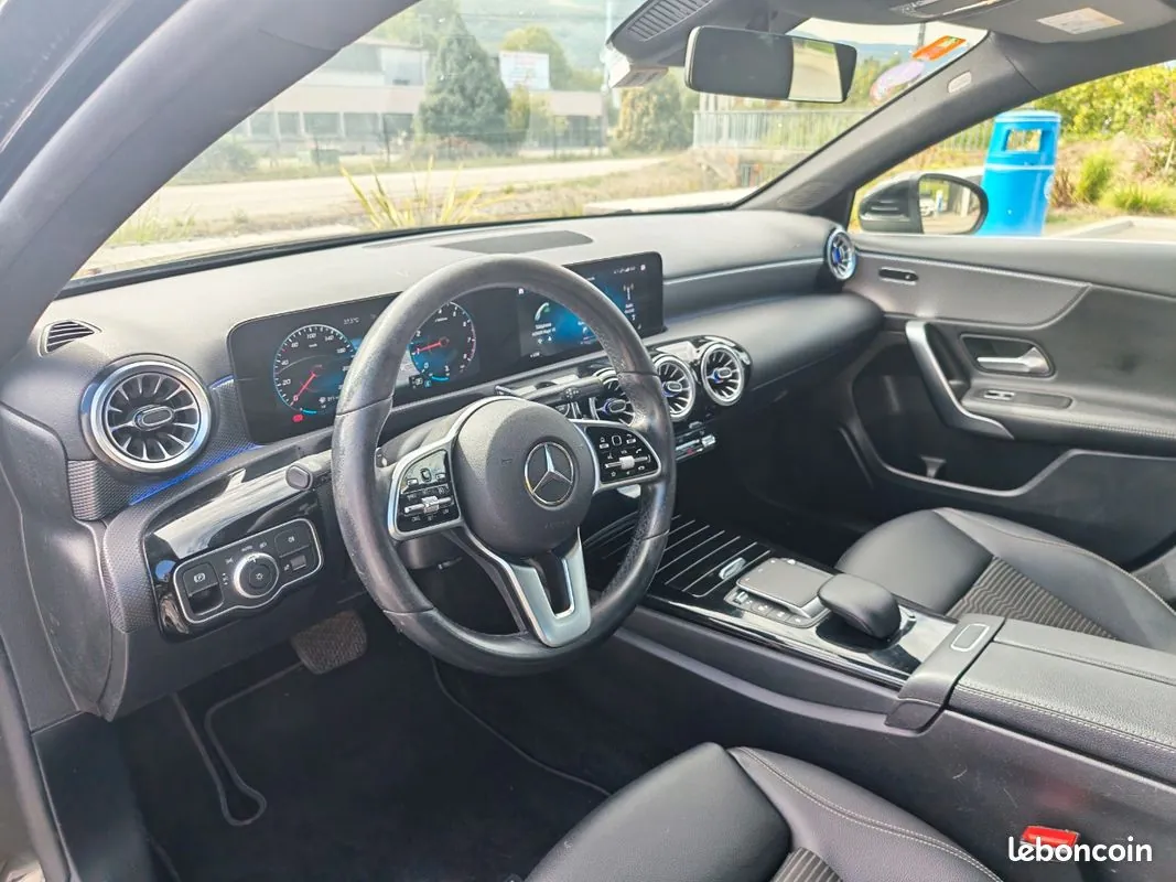 Mercedes-Benz A-Class 2022 photo 3