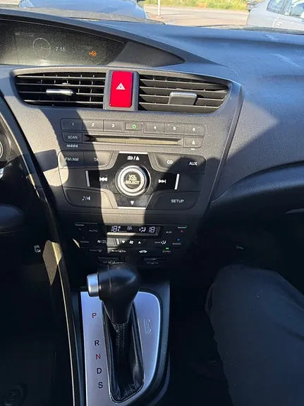Honda Civic 2012 photo 4