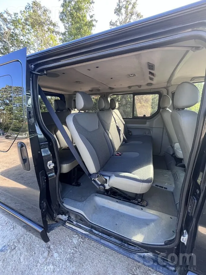 Opel Vivaro 2009 photo 4