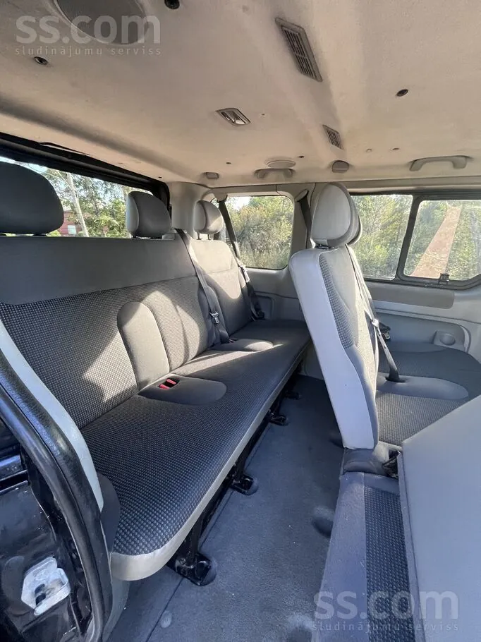 Opel Vivaro 2009 photo 5
