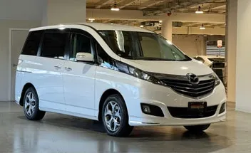 Mazda Biante 2017 photo 2