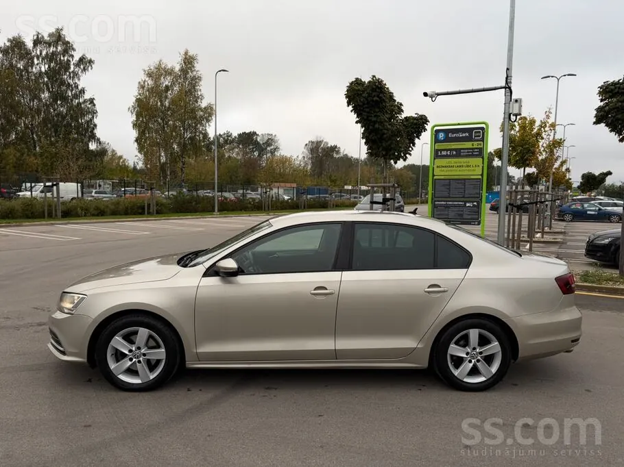Volkswagen Jetta 2016 photo 3